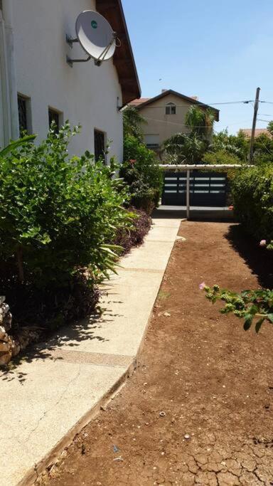 דירת אירוח כפרי בלב קריית שמונה Apartment Exterior photo